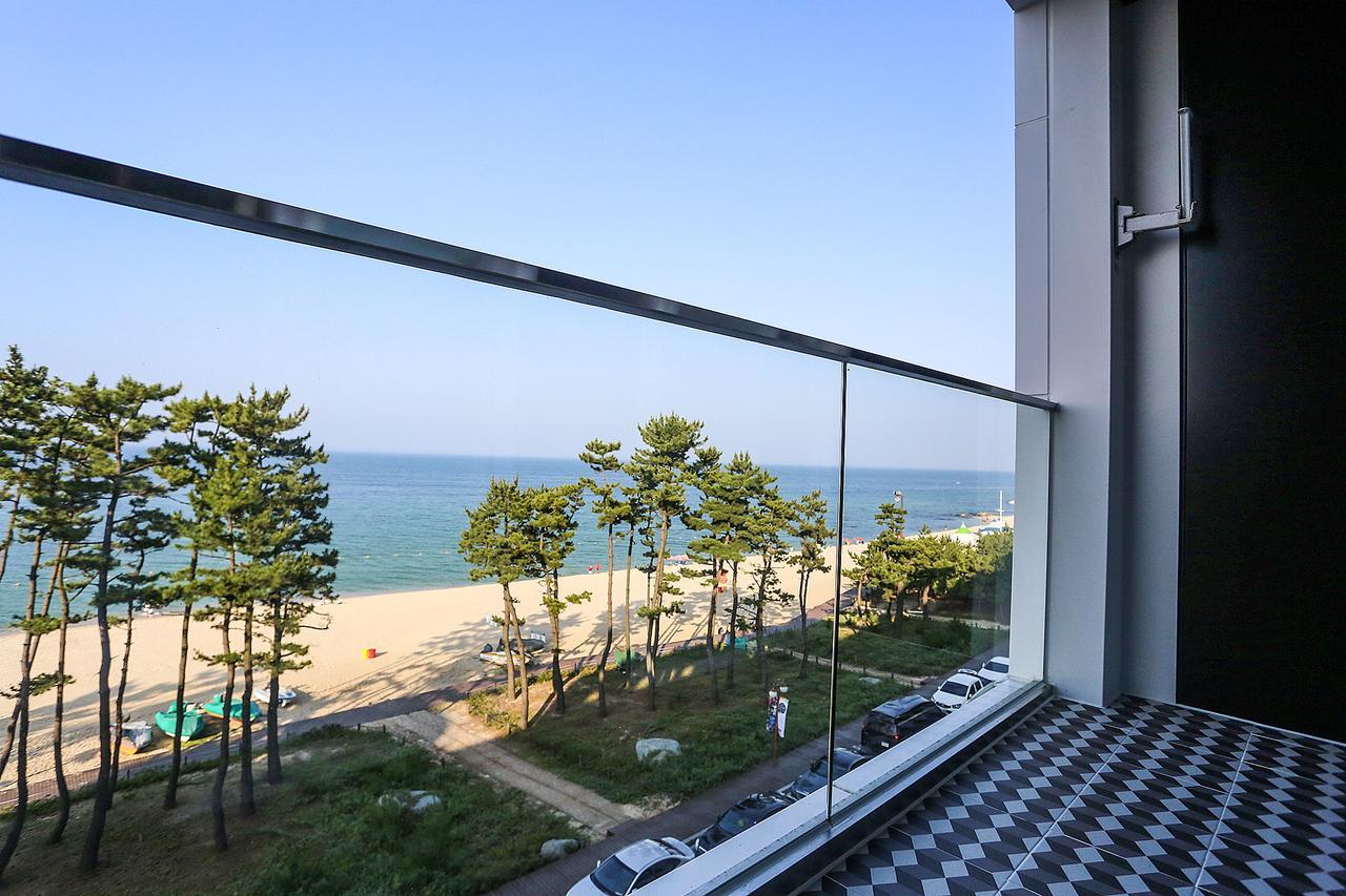 Gangneung Gyeongpodae Hotel Cube Exterior foto
